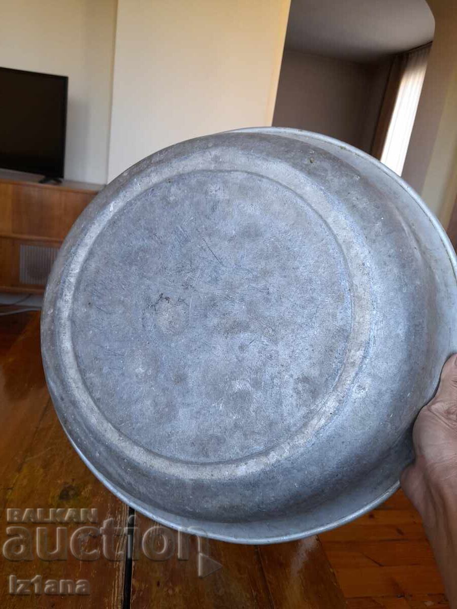 Old aluminum pot - 5