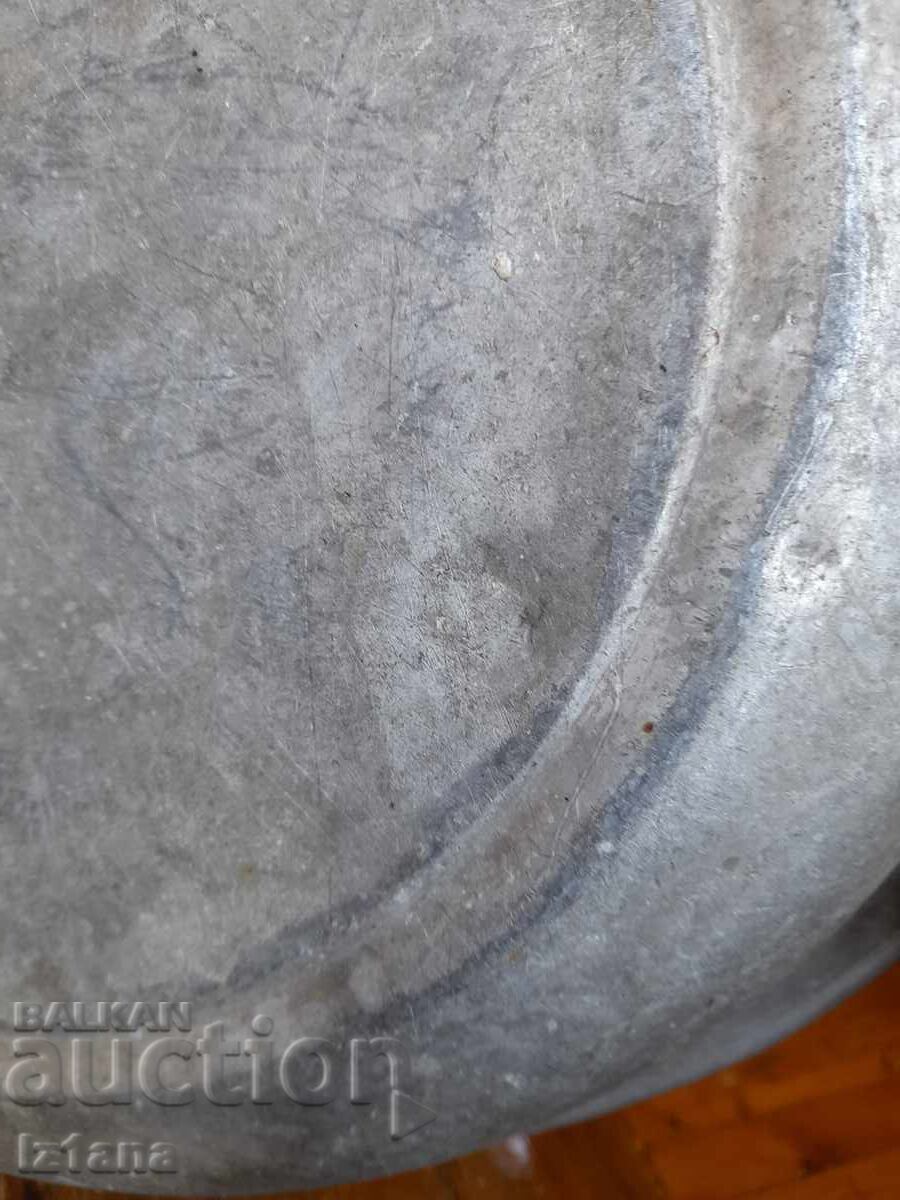 Old aluminum pot - 7