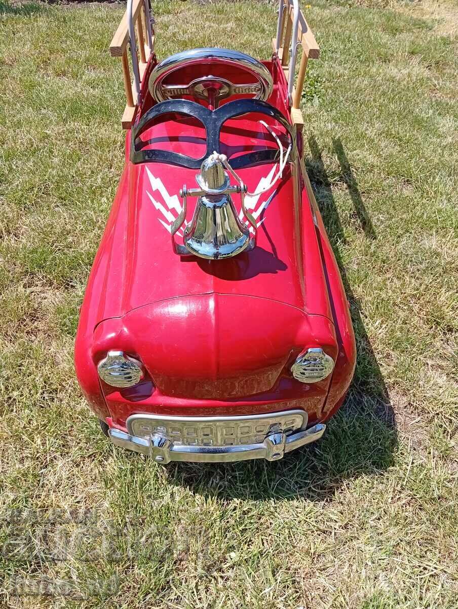 Licitație Mașină de pompieri cu pedale Licitație Mașină de pompieri cu pedale
