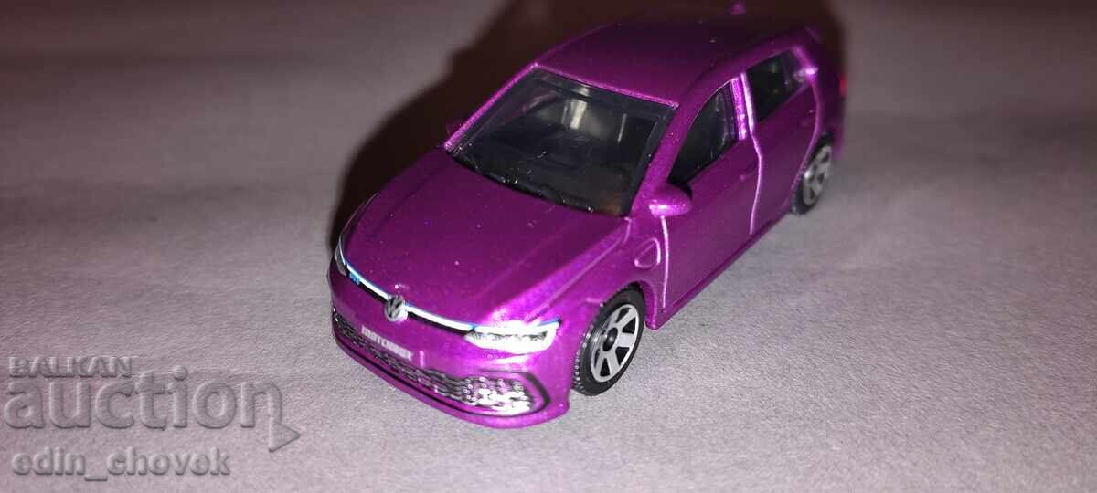 Matchbox VW Volkswagen Golf GTE cu preț € 1.48 | 2.89 BGN