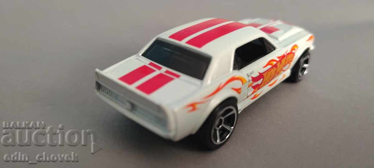 Hotwheels '67 Ford Mustang GT cu preț € 1.48 | 2.89 BGN