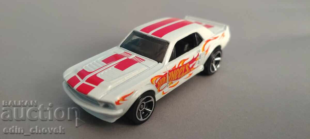 Hotwheels '67 Ford Mustang GT