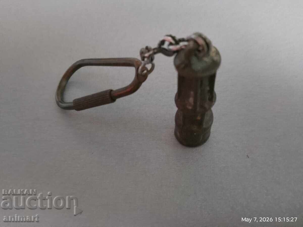 Breloc metalic, vechi, original - lampă de miner