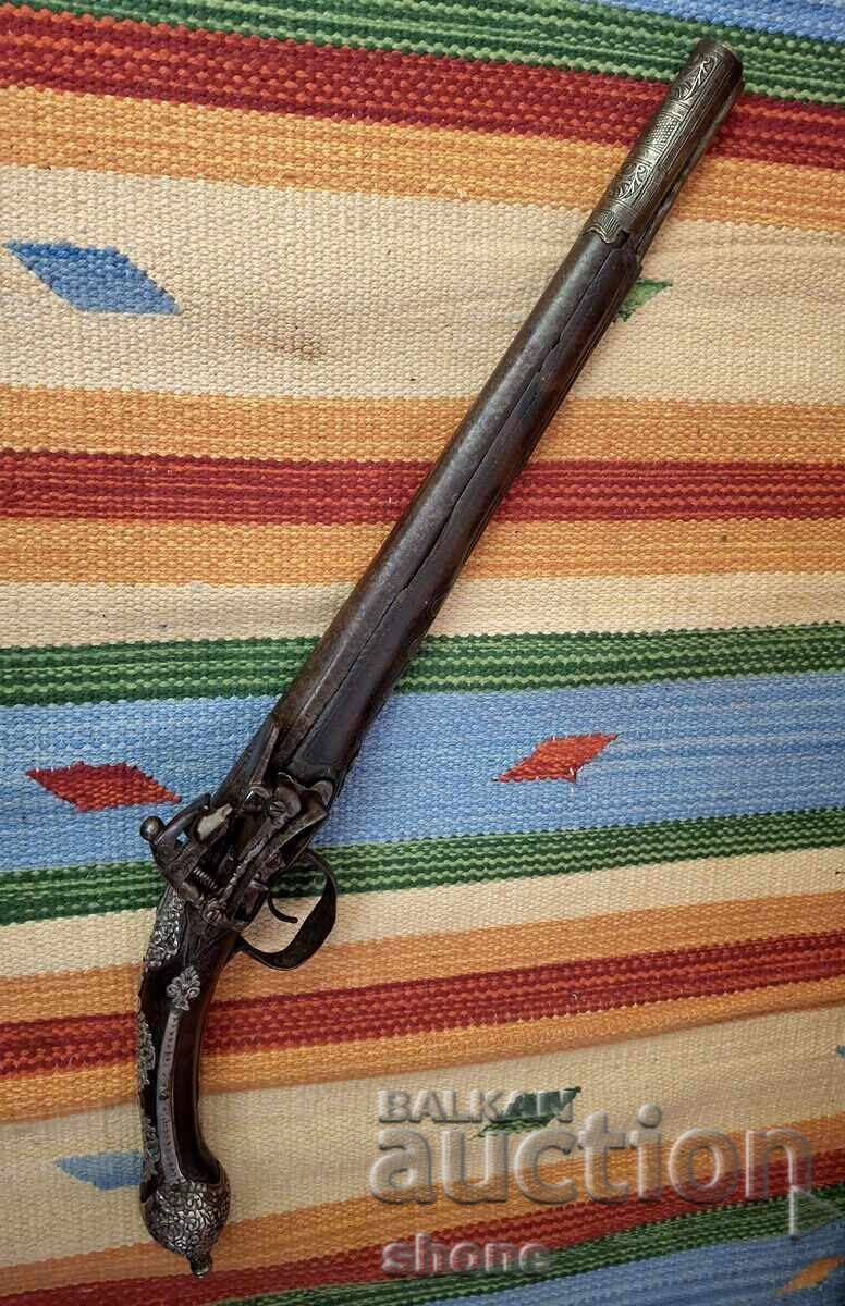 Flintlock pistol, rifle, shishane (a type of rifle), boylia (a type of rifle), flintlock rifle with price € 1200.00 | 2347.00 BGN