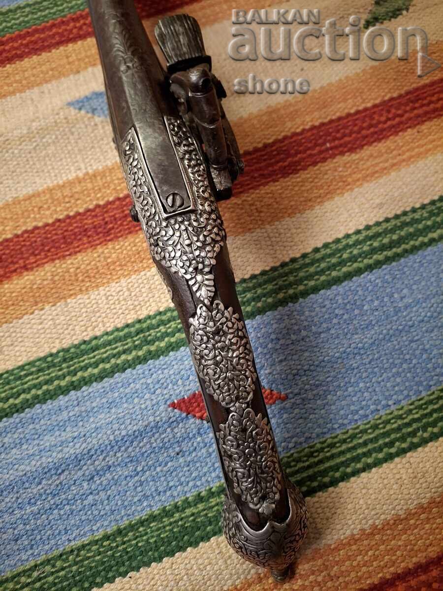 Flintlock pistol, rifle, shishane (a type of rifle), boylia (a type of rifle), flintlock rifle