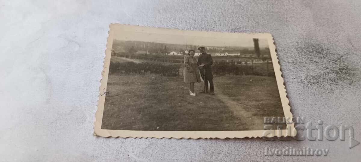 Fotografie Skopje Ofițer și femeie