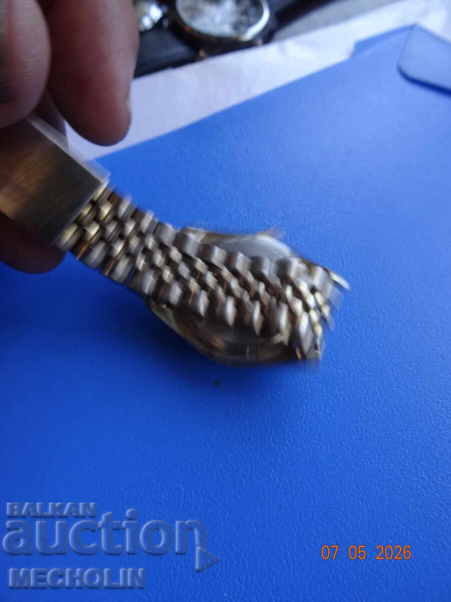 Auction  COLLECTIBLE WATCH GLORI
