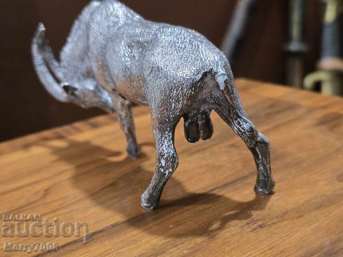 Două sculpturi decorative din metal reprezentând țapi care se luptă! - 6