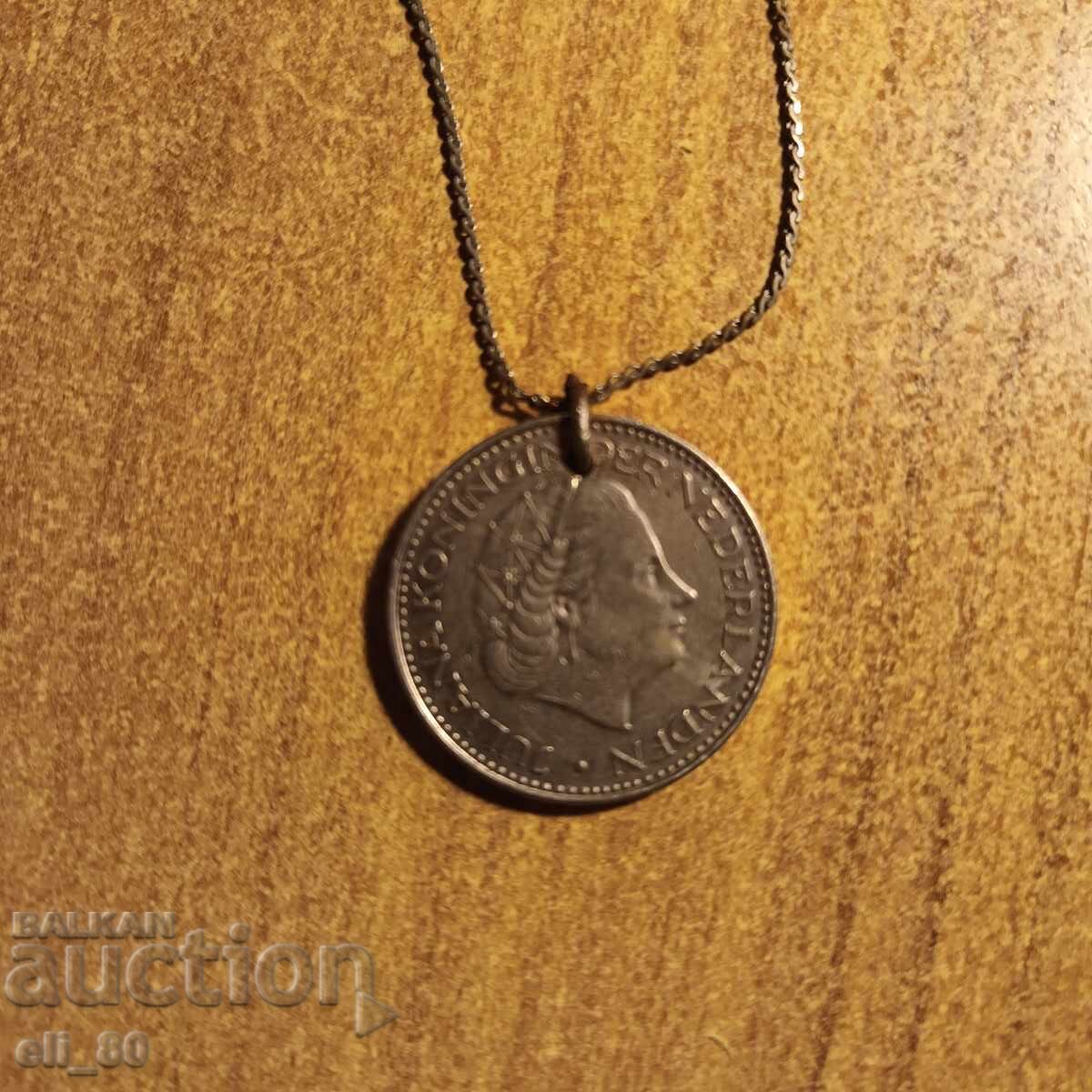 παλιό νόμισμα του 1969 μεταποιημένο σε κολιέ - 6