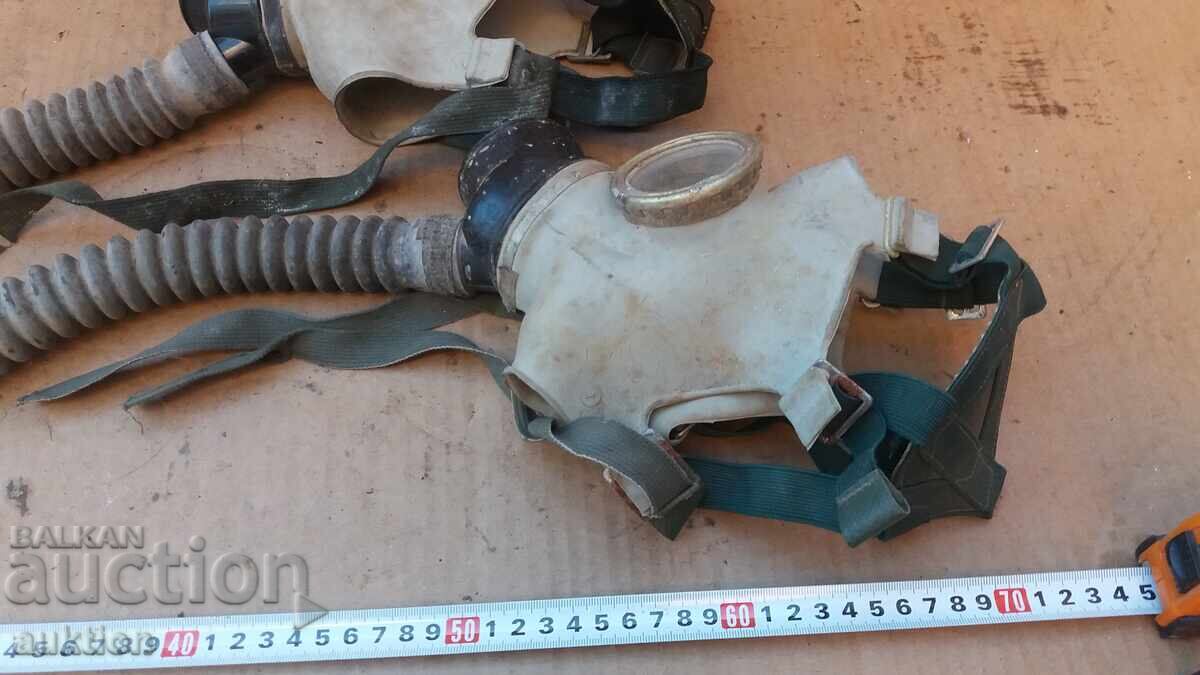 Livrarea MASCĂ DE GAZE CU FURTUN - 2 BUCĂȚI Livrarea MASCĂ DE GAZE CU FURTUN - 2 BUCĂȚI