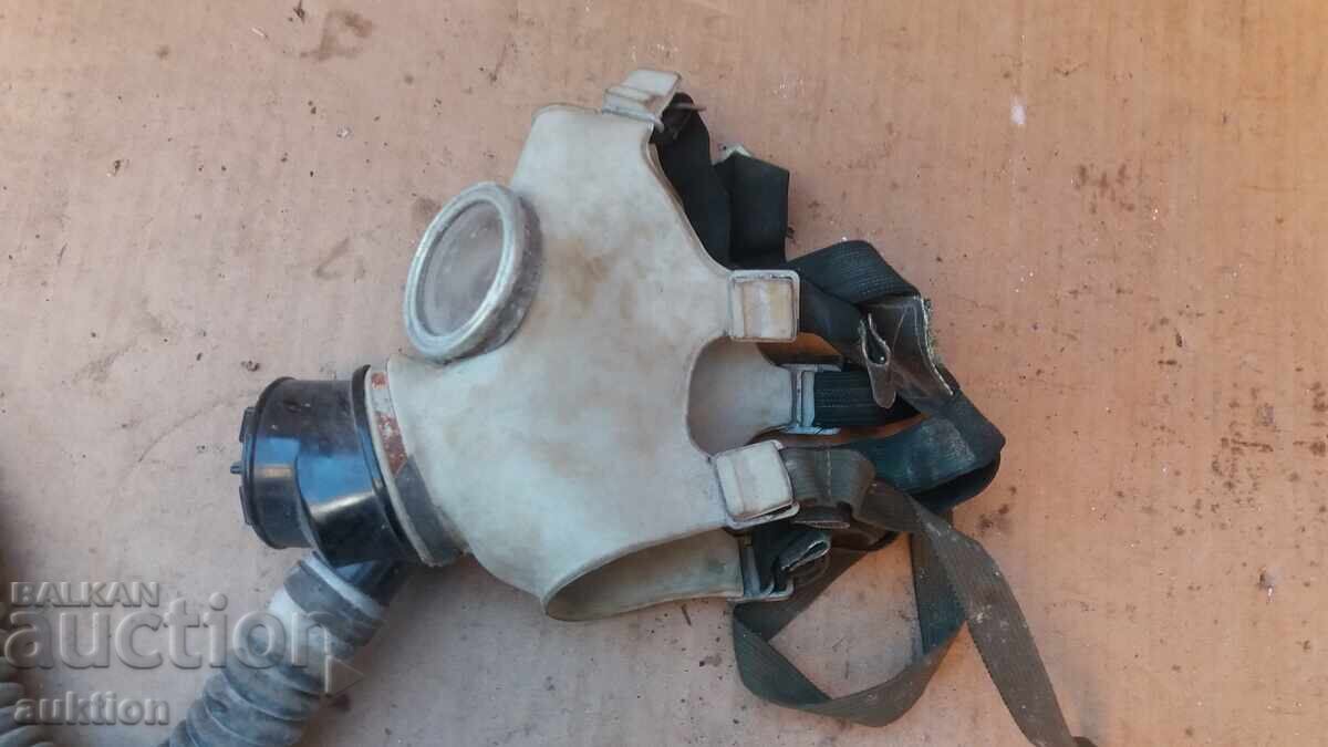 MASCĂ DE GAZE VECHE CU FURTUN ȘI FILTRU - 5