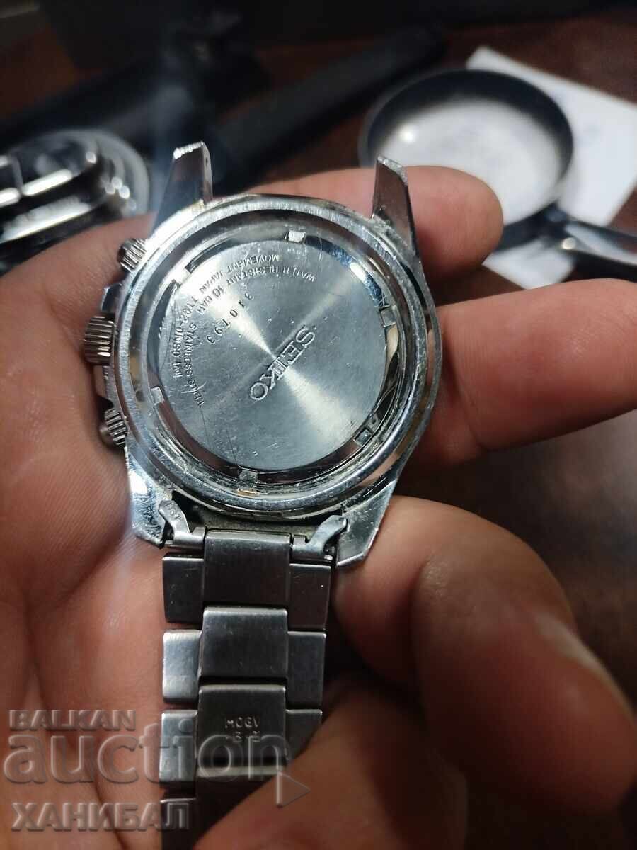 Auction  SEIKO CHRONOGRAPH WATCH MODEL SNDD 97