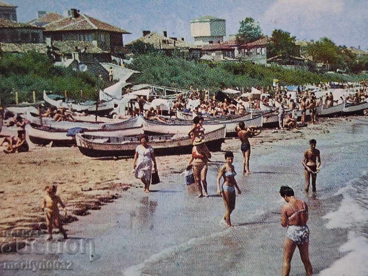 Снимка пощенска картичка Поморие 1970г Плажът с цена € 12.94 | 25.31 лв.