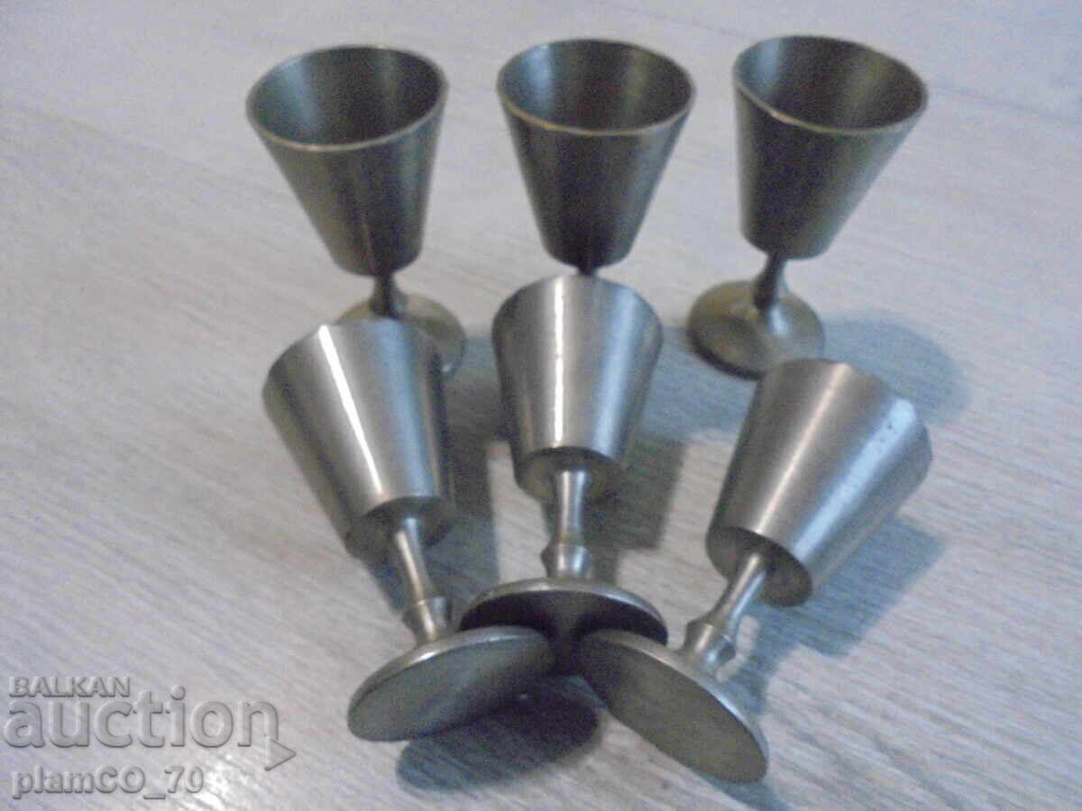 Licitație Nr. 8599 Set vintage 6 pahare metalice HANTVERK TENN
