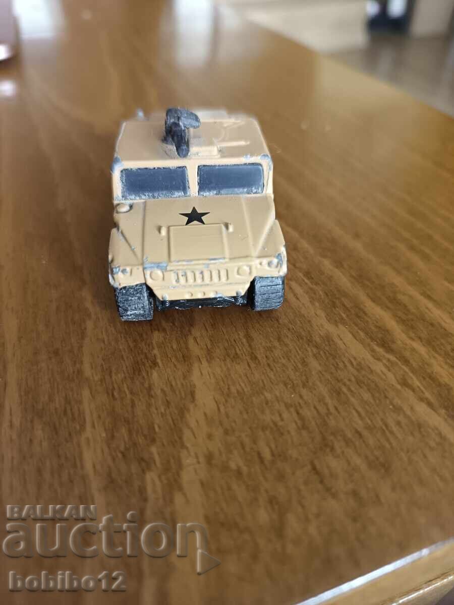 Mașinuță Vintage 1994 Matchbox Military Hummer A-4873-2 cu preț € 5.00 | 9.78 BGN