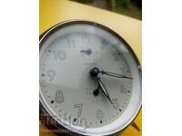 Mechanical table clock