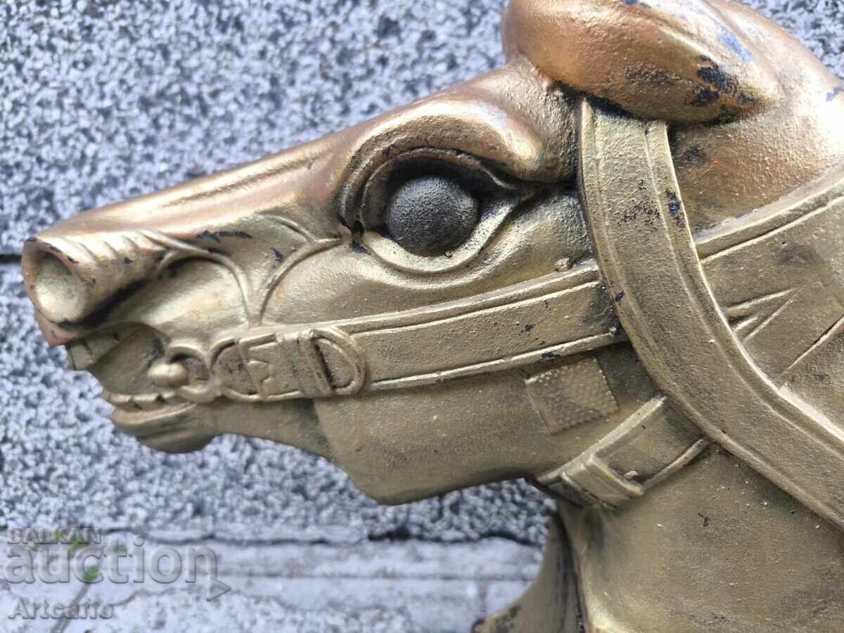 Licitație CAP DE CAL ART DECO MASIV – FONTĂ