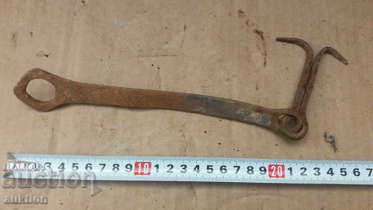 ΚΛΕΙΔΑΡΙΑ ΠΥΛΗΣ ΣΦΥΡΗΤΟ ΑΝΑΓΕΝΝΗΣΗΣ - 7