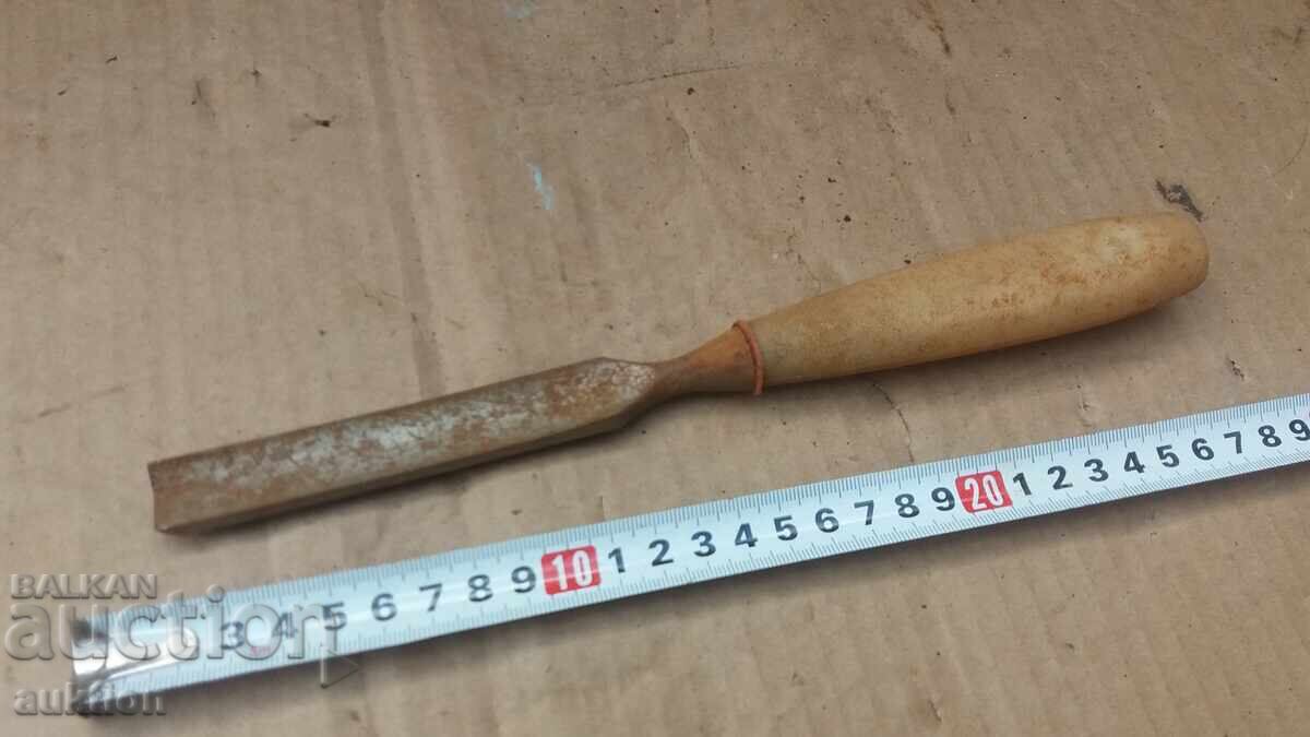 SCULĂ DE TÂMPLĂRIE PENTRU CIOPLIREA FORMELOR