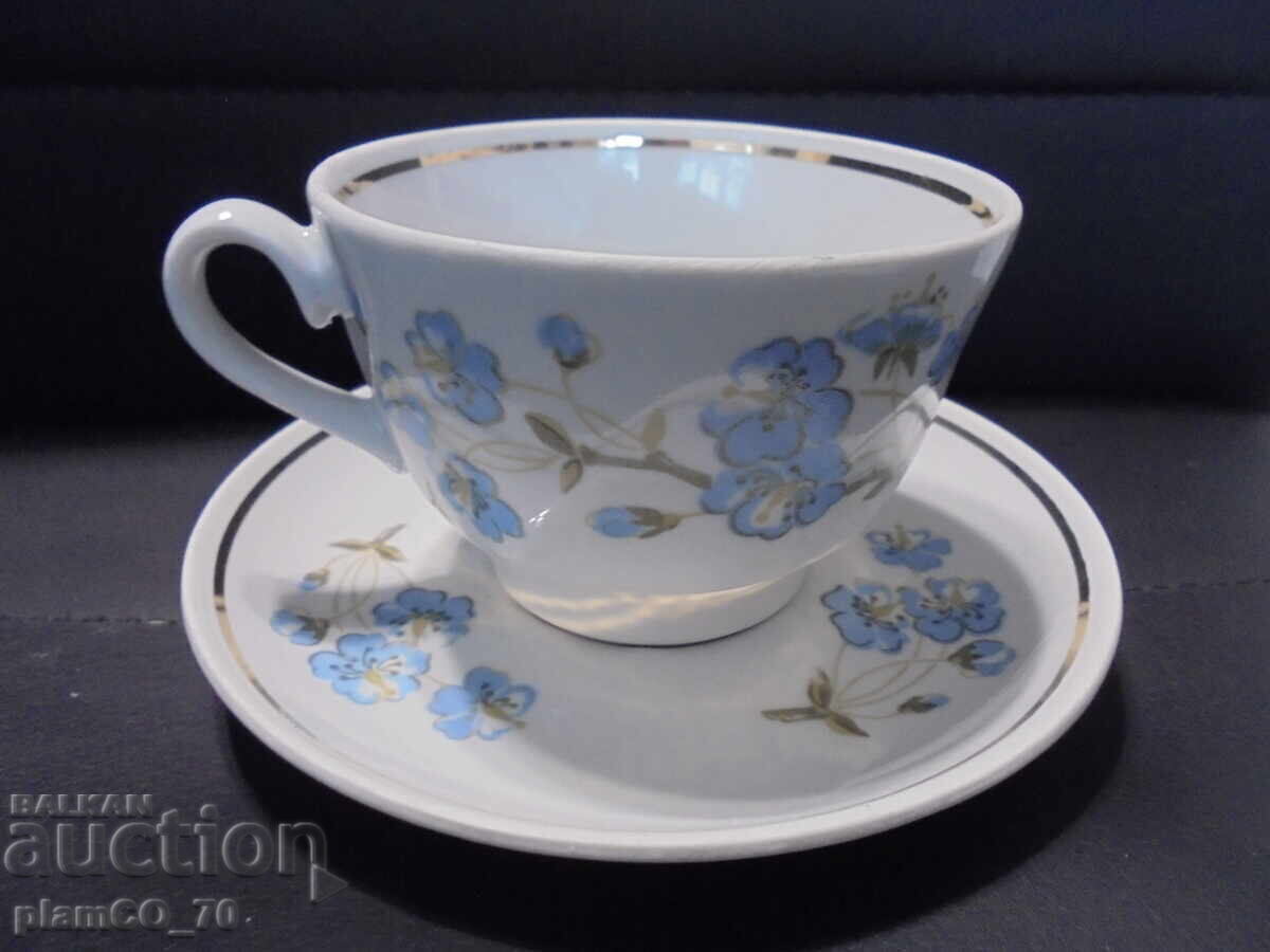 Licitație Nr. 8603 Set vintage din porțelan rusesc – ceașcă cu farfurioară
