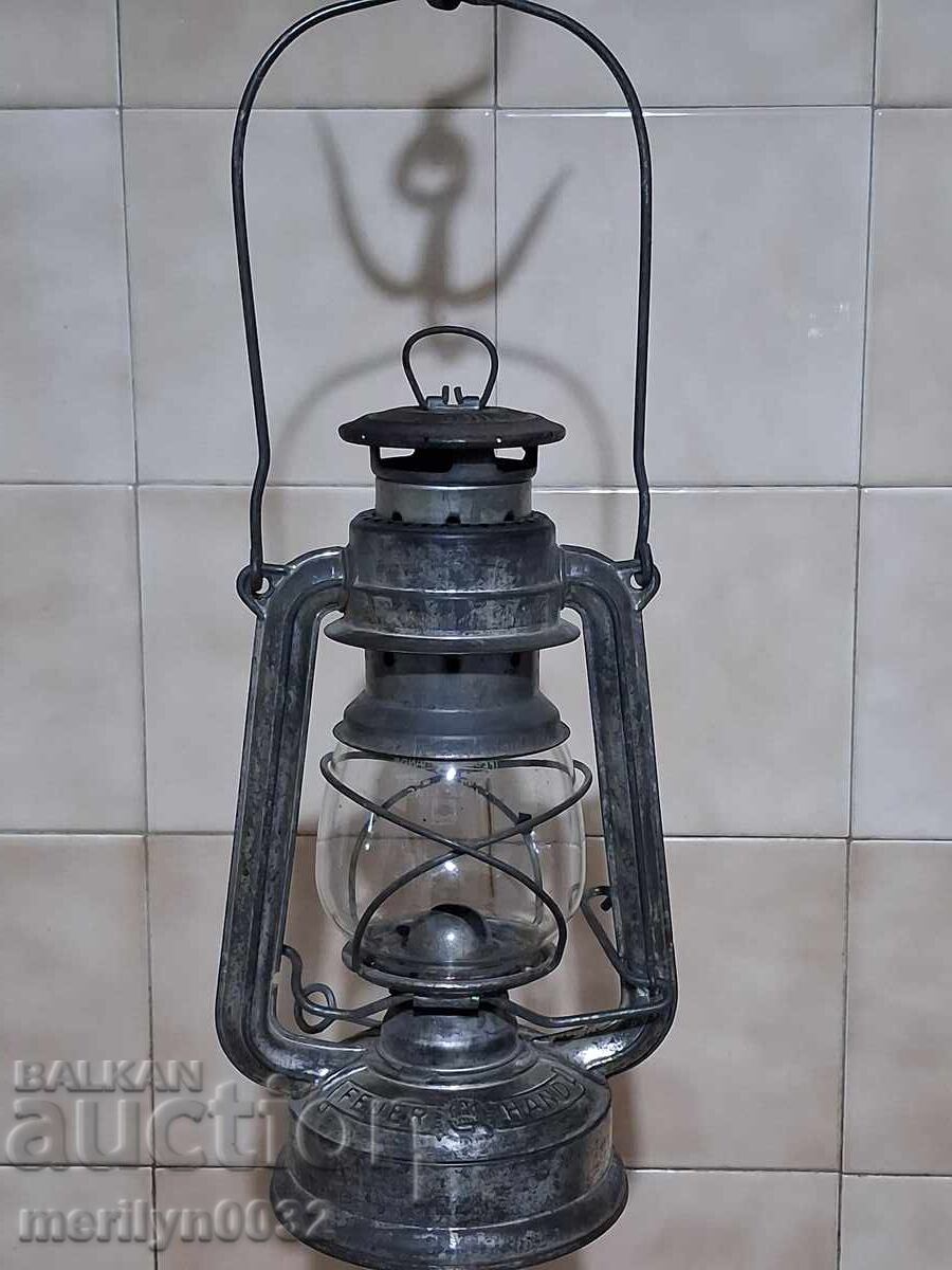 Veche lanternă germană, lampă, lampă reflector cu preț € 56.28 | 110.07 BGN Veche lanternă germană, lampă, lampă reflector cu preț € 56.28 | 110.07 BGN