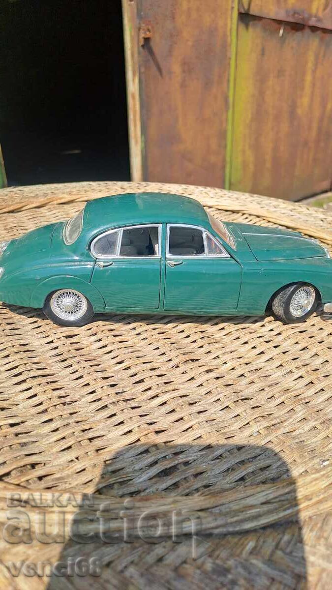 Παράδοση JAGUAR-MARK2-1/18