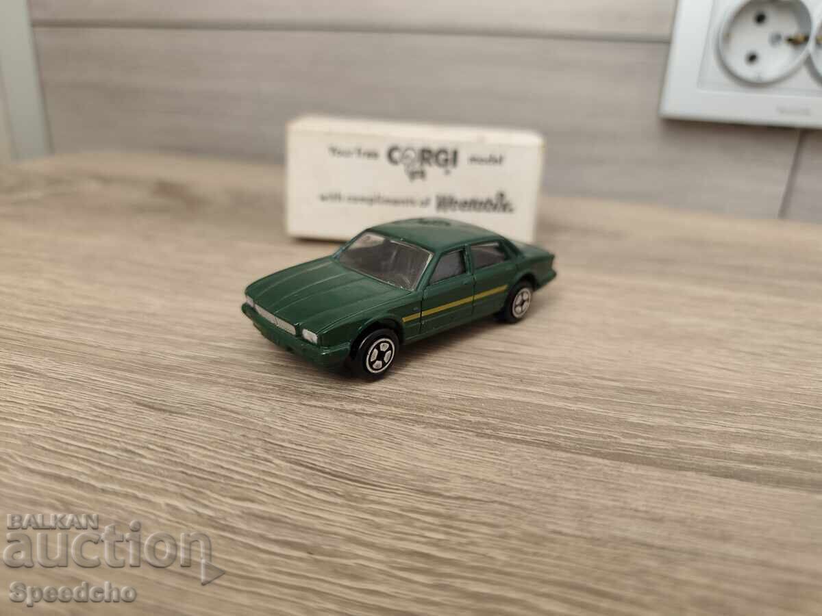 Παλιό αυτοκινητάκι Corgi Jaguar με κουτί MINT