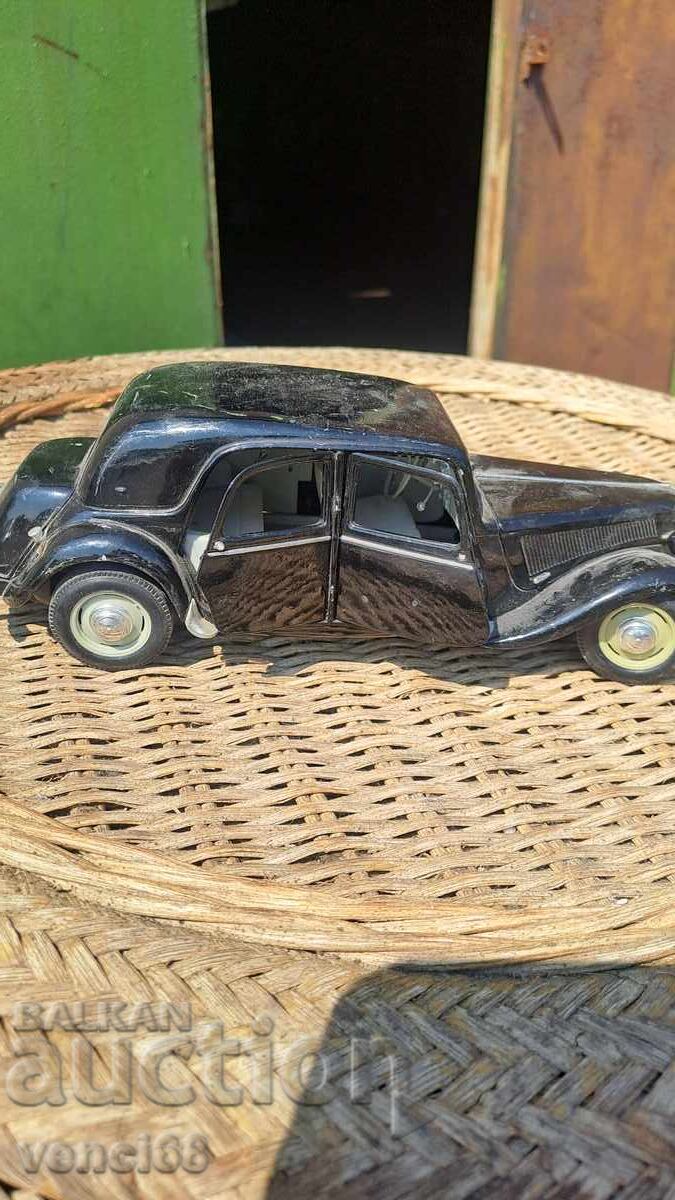 Παράδοση CITROEN-15CV