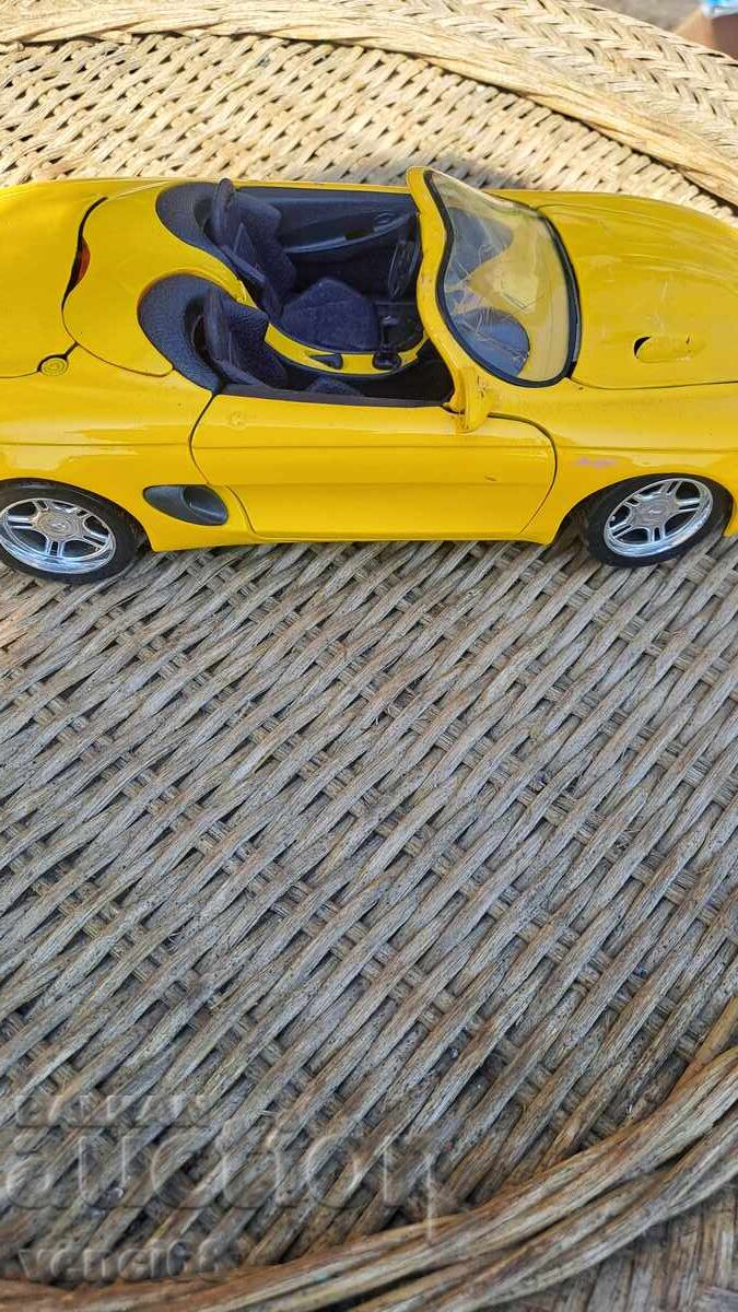 MUSTANG MACH3 - 1/18 - 5