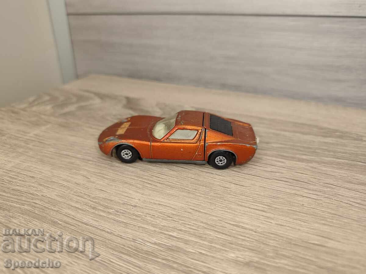 Livrarea Lamborghini Miura Matchbox englezesc