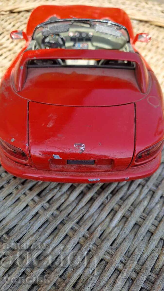 Livrarea DODGE VIPER-BURAGO 1/18