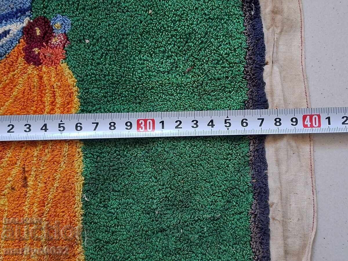 Livrarea Tablou vechi cu broderie tradițională (șeviță)
