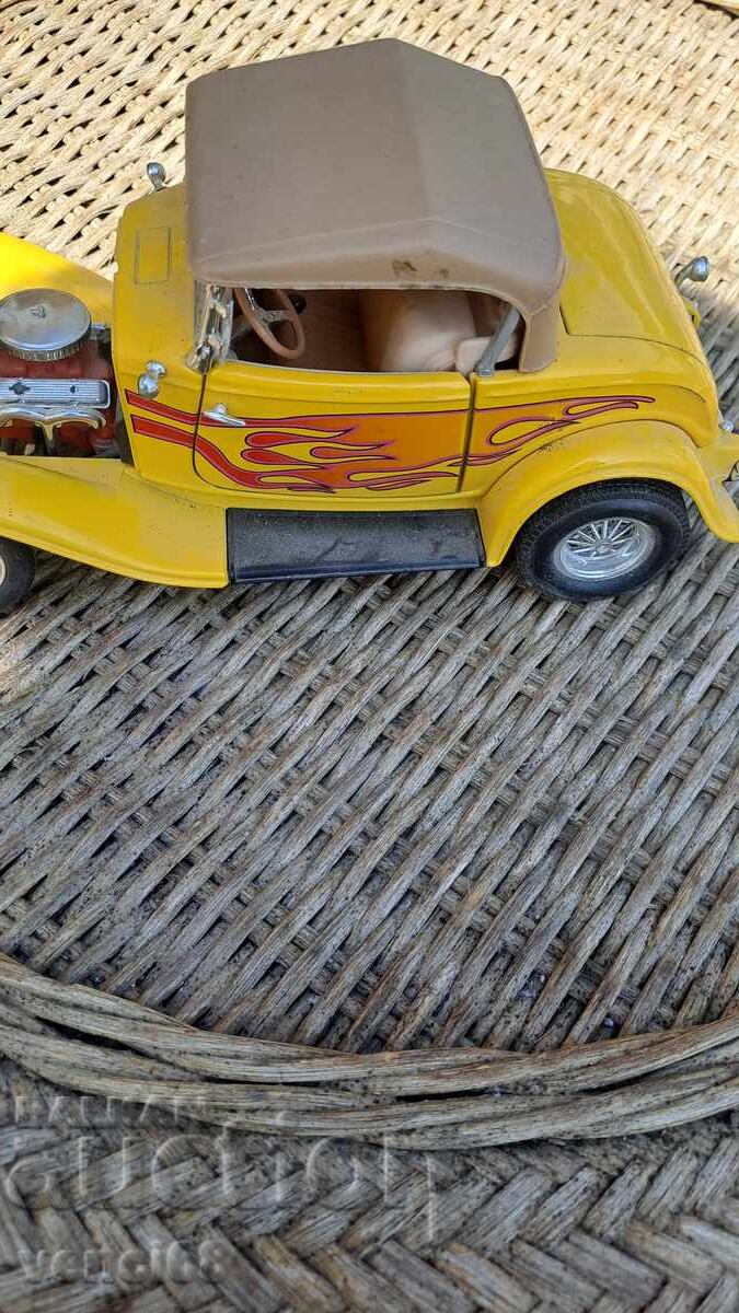 Licitație FORD ROADSTER-1/18