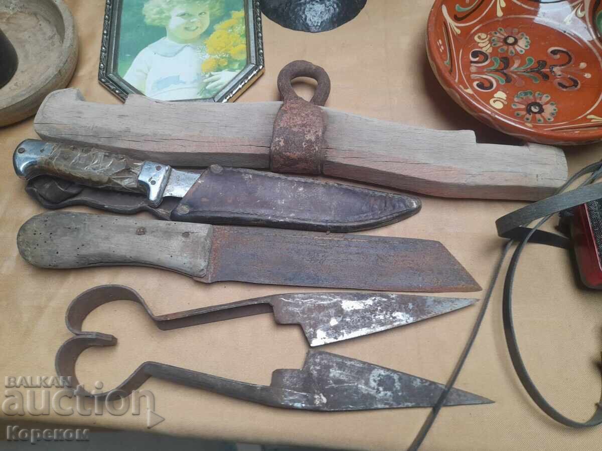 Mix of old goods with price € 20.00 | 39.12 BGN