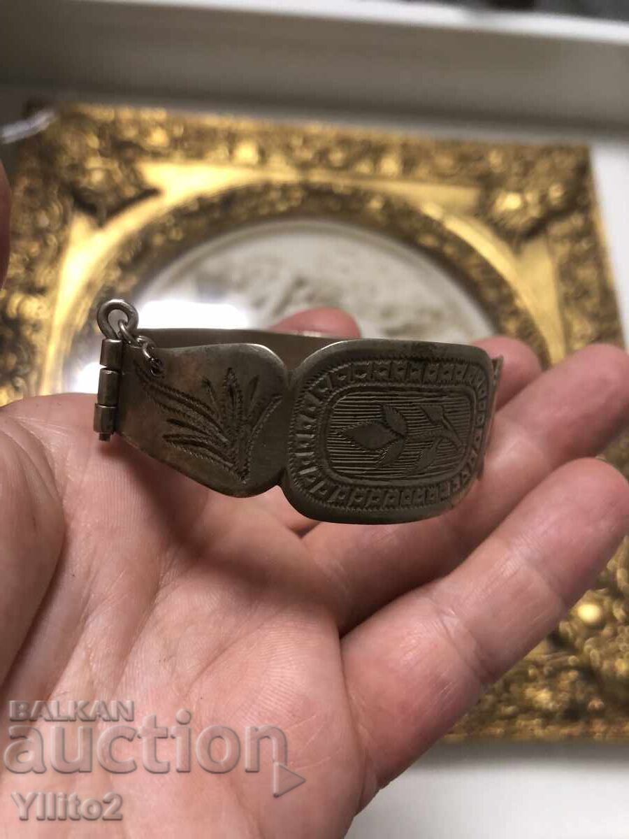 Αναγεννησιακό βραχιόλι Αναγεννησιακό βραχιόλι