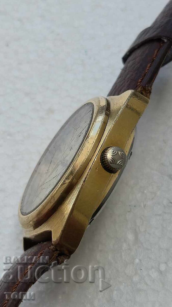 ZENITH ELECTRONIC QUARTZ SWISS MADE РЯДЪК НЕ ЗНАМ ДАЛИ РАБОТ с цена € 1.50 | 2.93 лв.