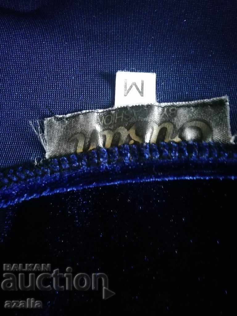 Licitație Bluza albastra frumoasa
