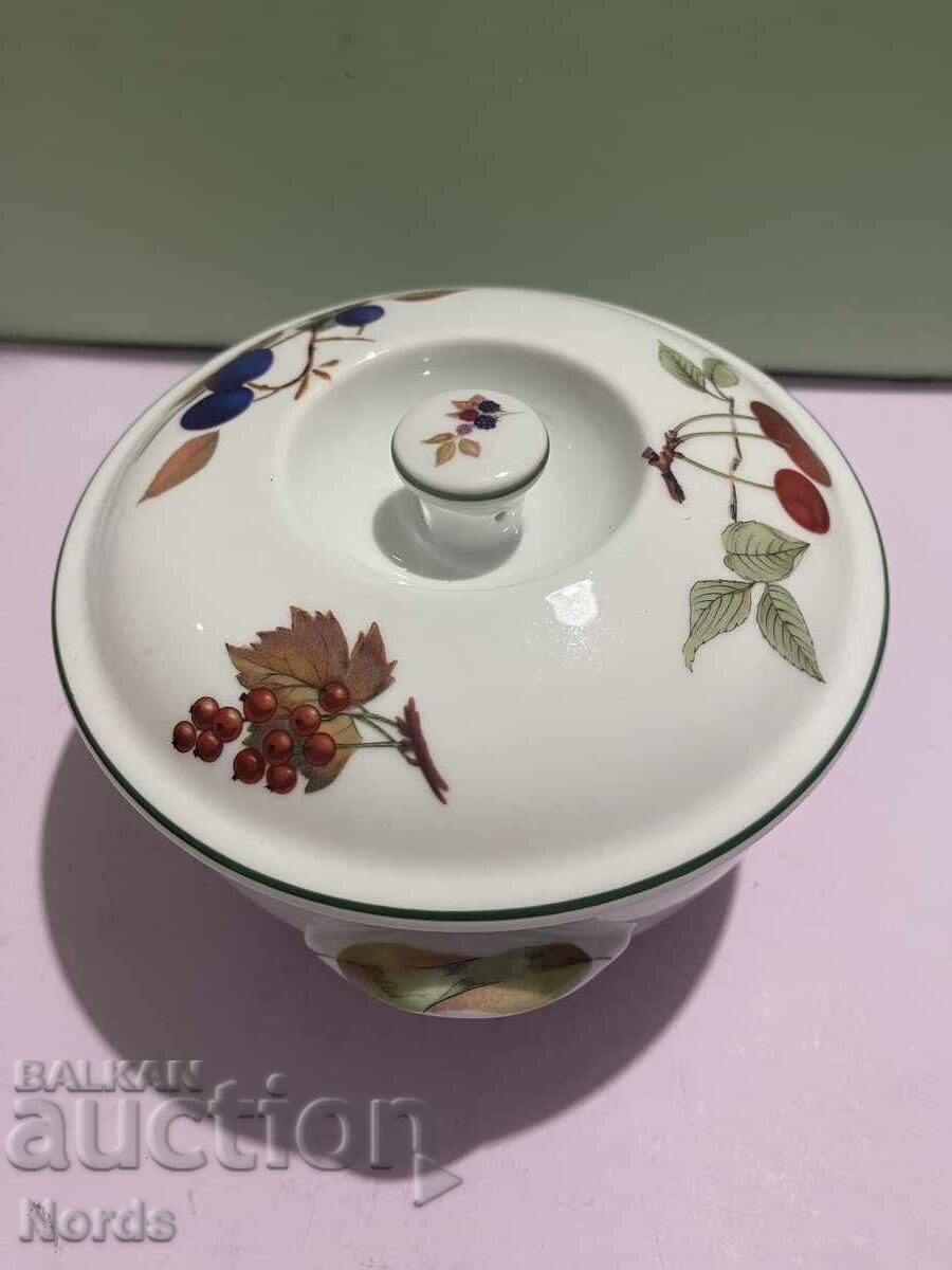 Δημοπρασία Πορσελάνινο μπολ με καπάκι Royal Worcester