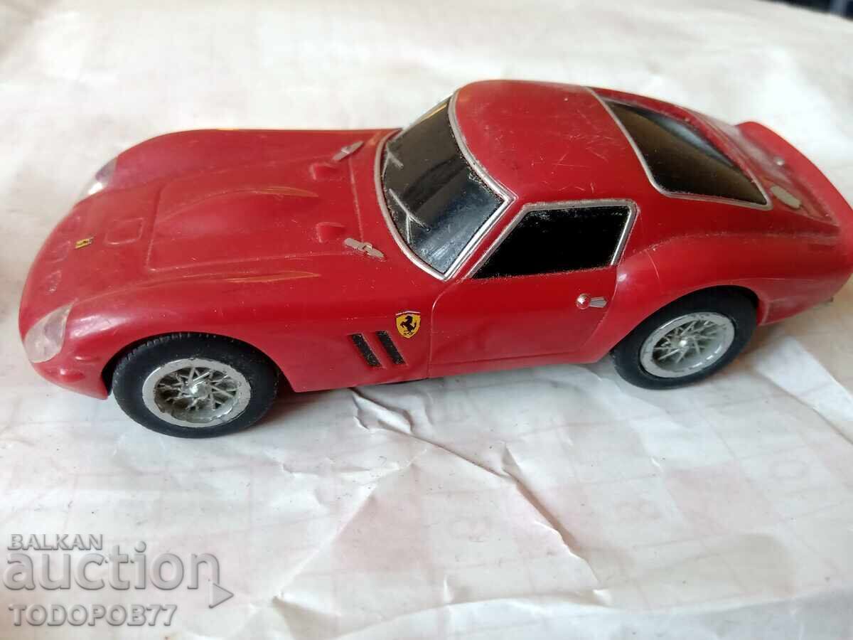 Δημοπρασία Παλιά αυτοκινητάκια Ferrari για συλλογή Δημοπρασία Παλιά αυτοκινητάκια Ferrari για συλλογή