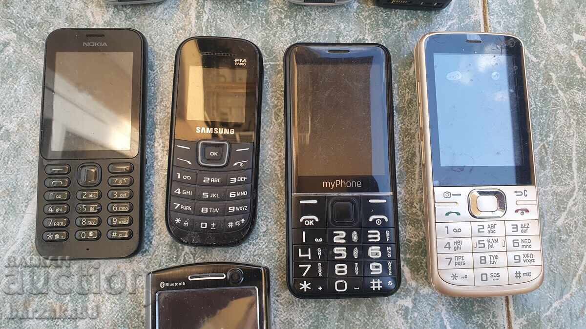 Παράδοση Παλιά τηλέφωνα 9 τεμάχια