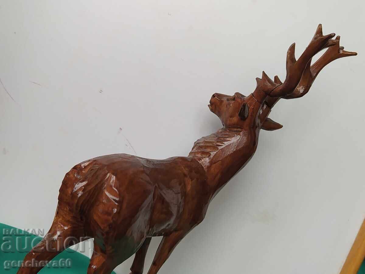 Figurină de cerb sculptată manual - 7 Figurină de cerb sculptată manual - 7