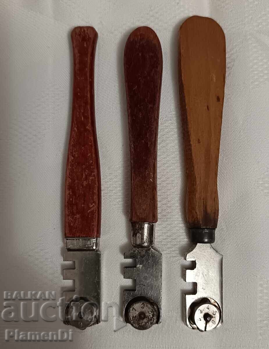 Set de 3 bucăți de diamante vechi pentru tăiat sticlă cu preț € 5.00 | 9.78 BGN