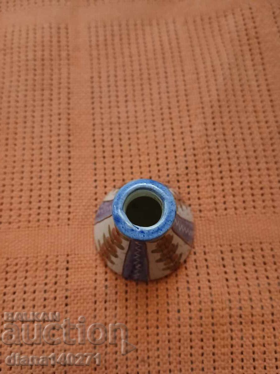 Licitație Frumoasă sticlă ceramică pictată manual, înălțime 6 cm