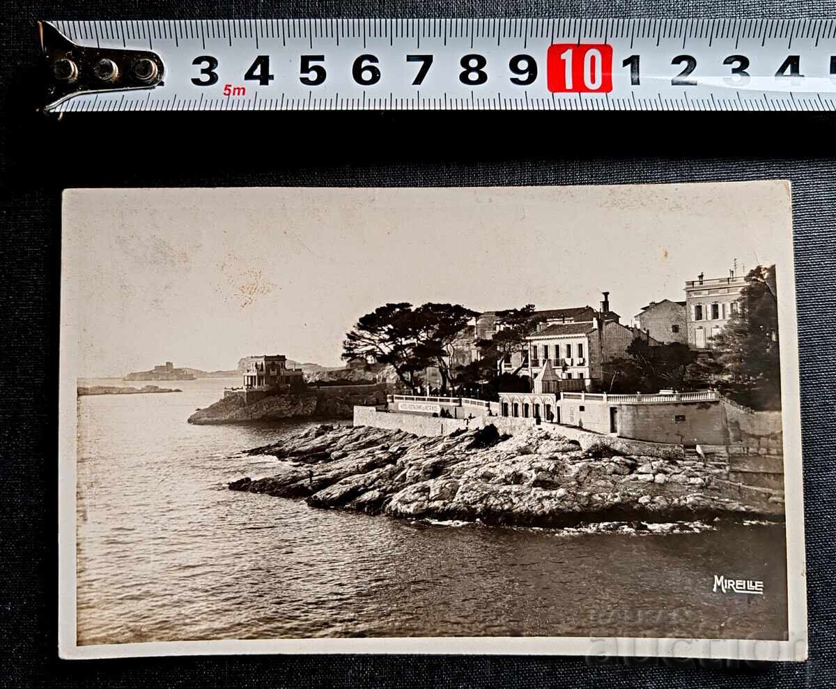 Carte poștală. Ilustrează drumul de coastă Corniche (La Corniche) cu preț € 4.72 | 9.23 BGN