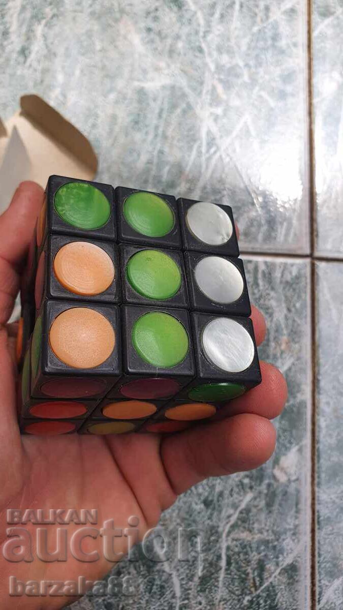 Livrarea Cub Cub Rubik 1982 . Troian Livrarea Cub Cub Rubik 1982 . Troian