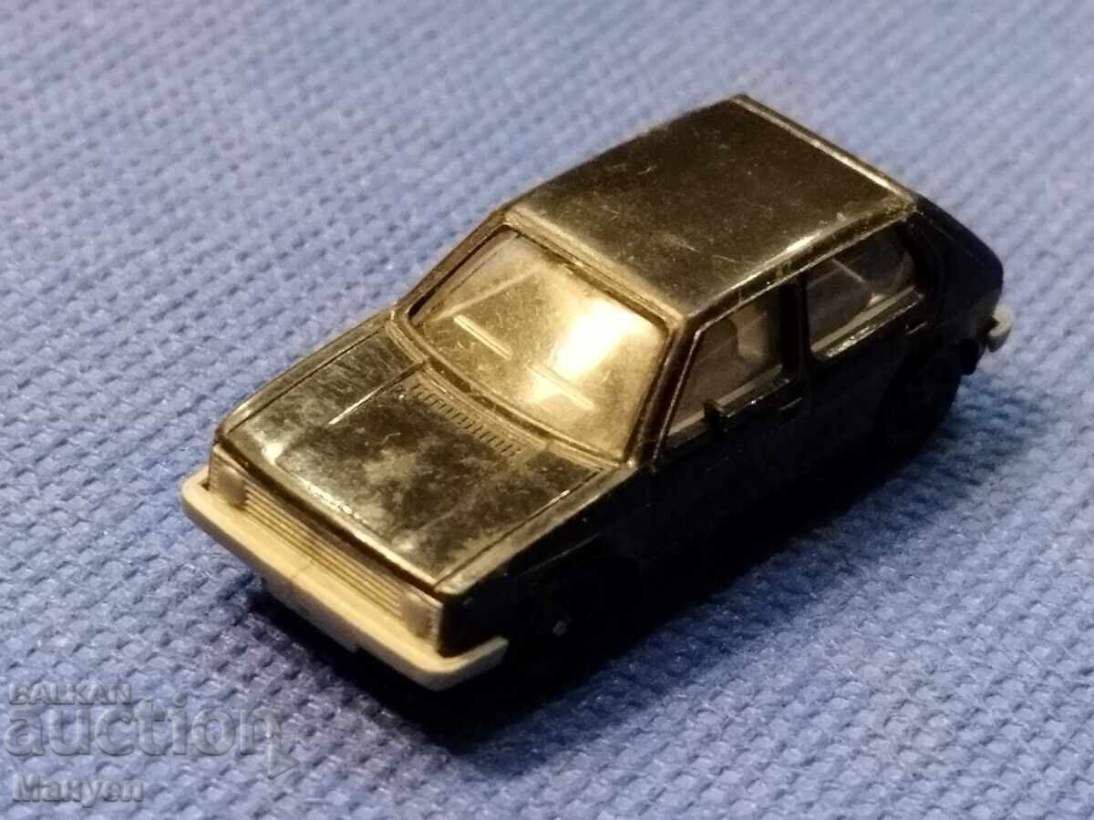 Model vechi la scară 1:87