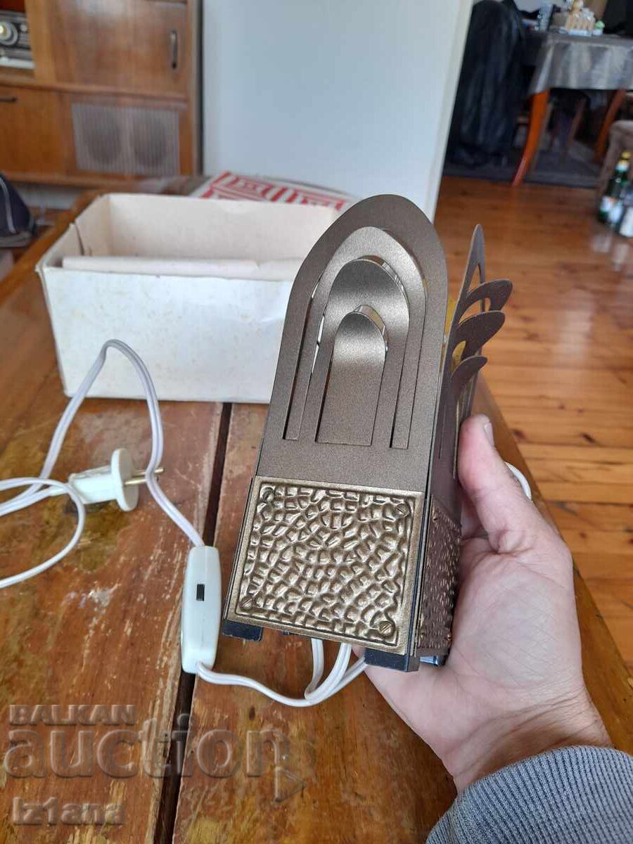 Auction Old decorative lamp Auction Old decorative lamp