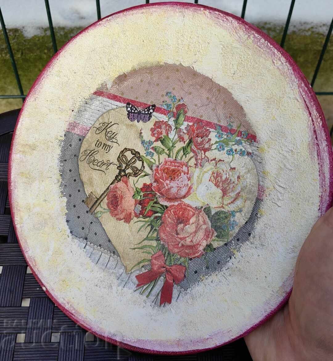 Licitație PLATĂ DE PORCELAN