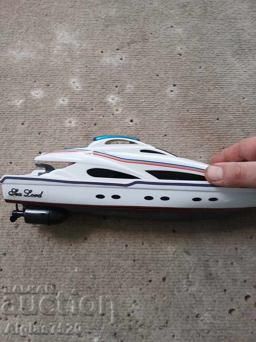 Jucărie pentru copii pe baterii "Scuter" cu preț € 10.00 | 19.56 BGN