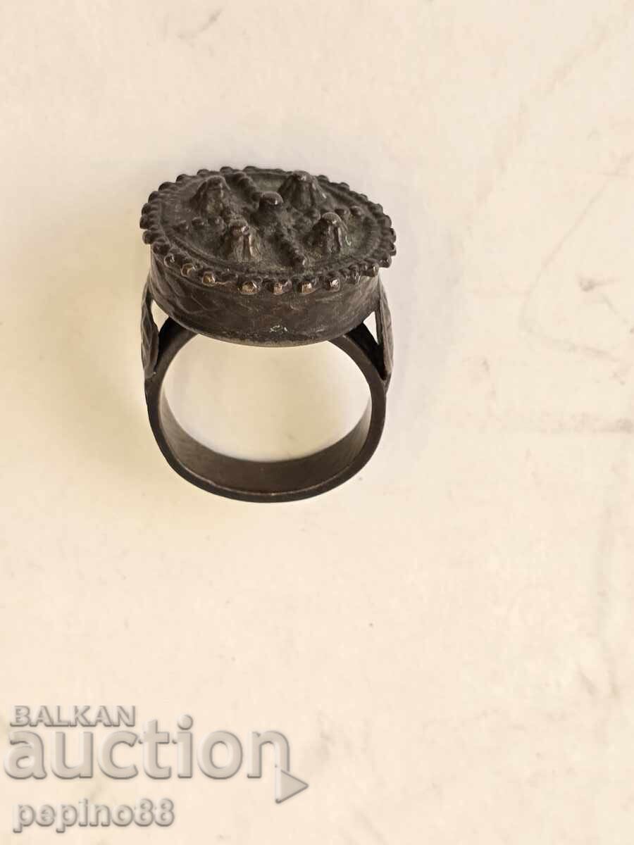 B.Z.C. Beautiful National Revival Ring